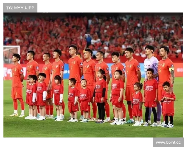 国足赛前热身对阵曼联全场焦点直击分析与战术前瞻 国足赛前热身对阵曼联全场焦点直击分析与战术前瞻